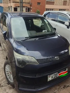 Toyota Spade 2014 Blue