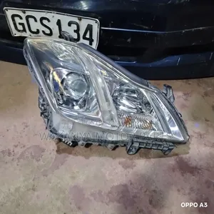 Toyota Crown Xenon Headlamp, Model 2010/2012, Clean Ex Japan