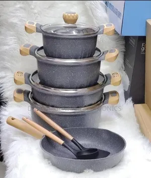 *Ucclife Heavy Duty Cookware 11pcs With Bamboo Handle Set Now