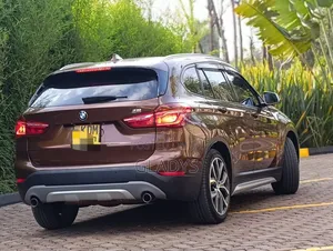 BMW X1 xDrive28i AWD 2016 Burgundy