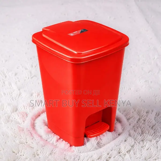 Space Saving 30 Litres Hard Plastic Step Pedal Waste Garbage Dust Bin