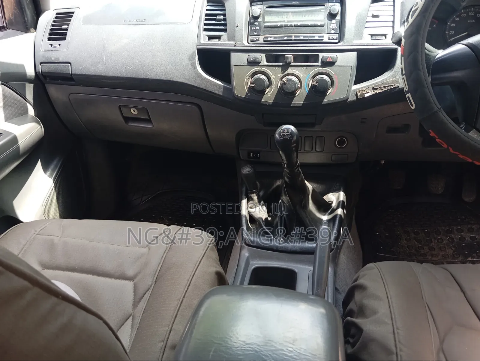 Toyota Hilux 2013 White