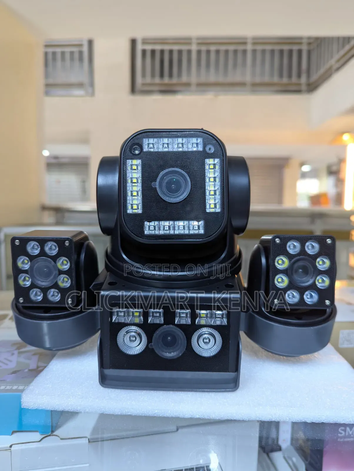 Sim Card Solar CCTV Camera 4 Lens 4g Solar CCTV Camera With 2 Panels