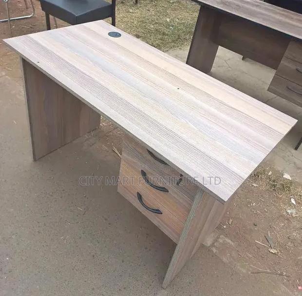 Room-Enhancing Modern Office Desk/Study Table Offers - main view