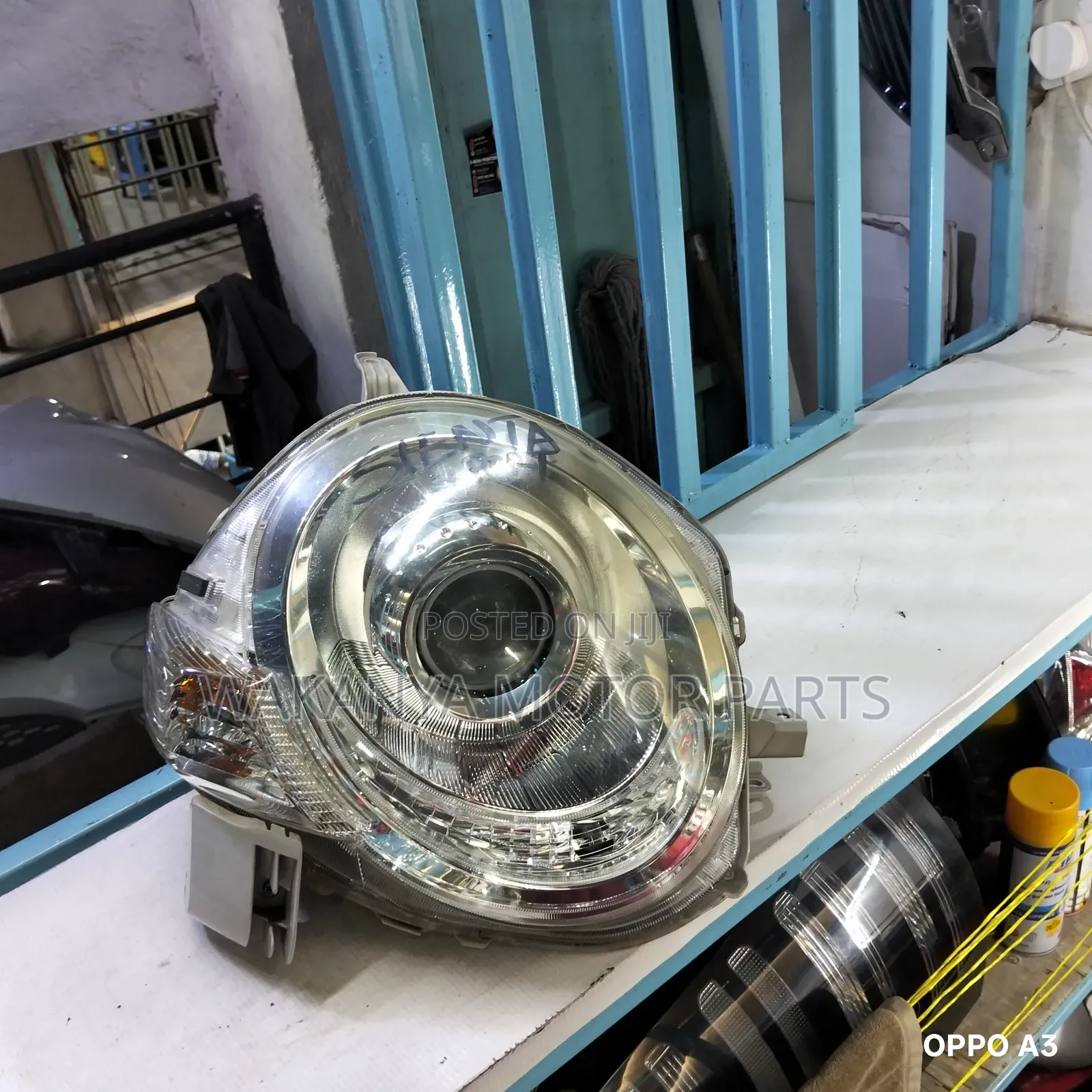 Toyota Sienta Xenon Headlamp, Model 2014. Clean Ex Japan