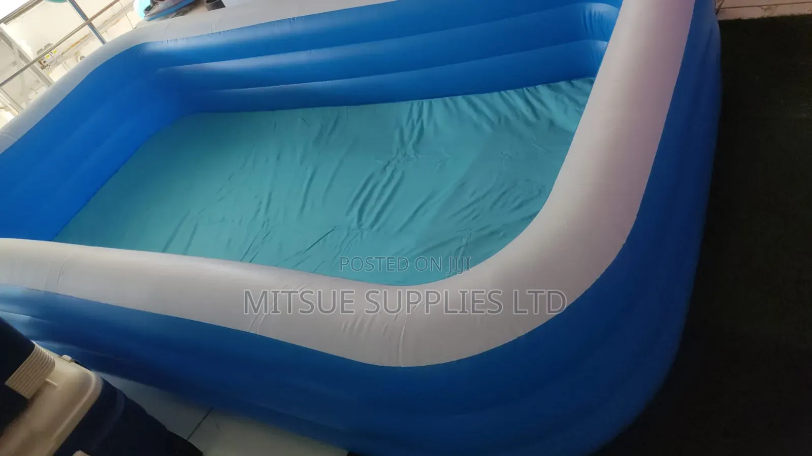 Mega Outdoor Family Pool for 8 Pax Inflatable