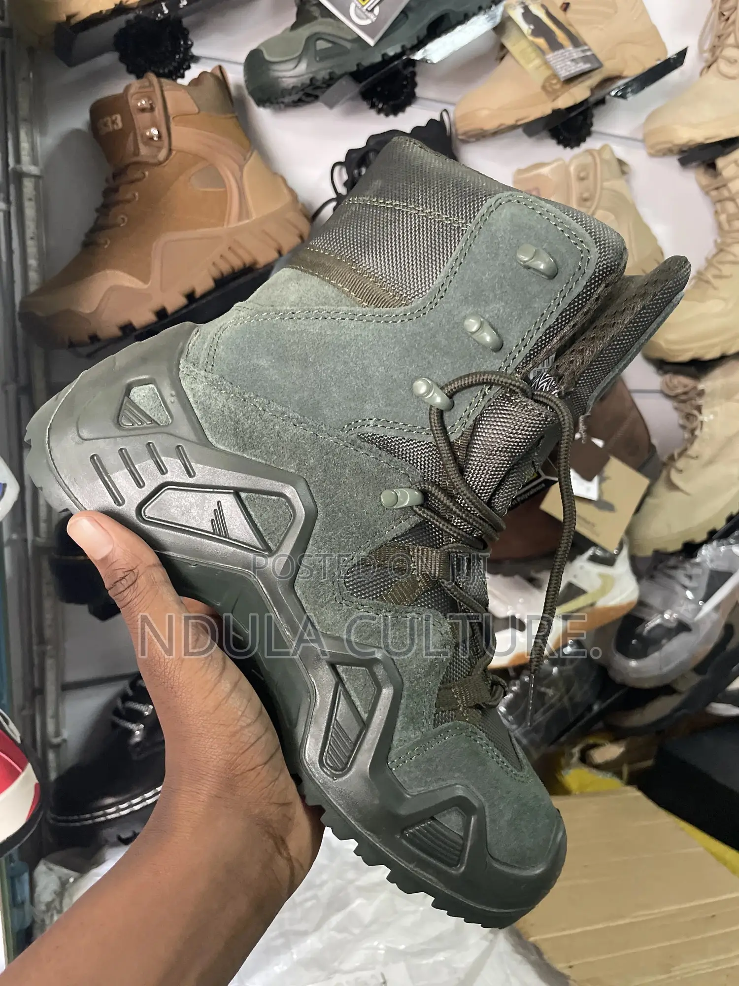 Lowa Military Tactical Boots
