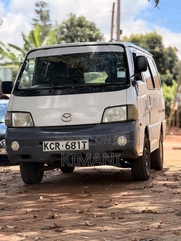 Mazda Bongo 2013 White - thumbnail 4