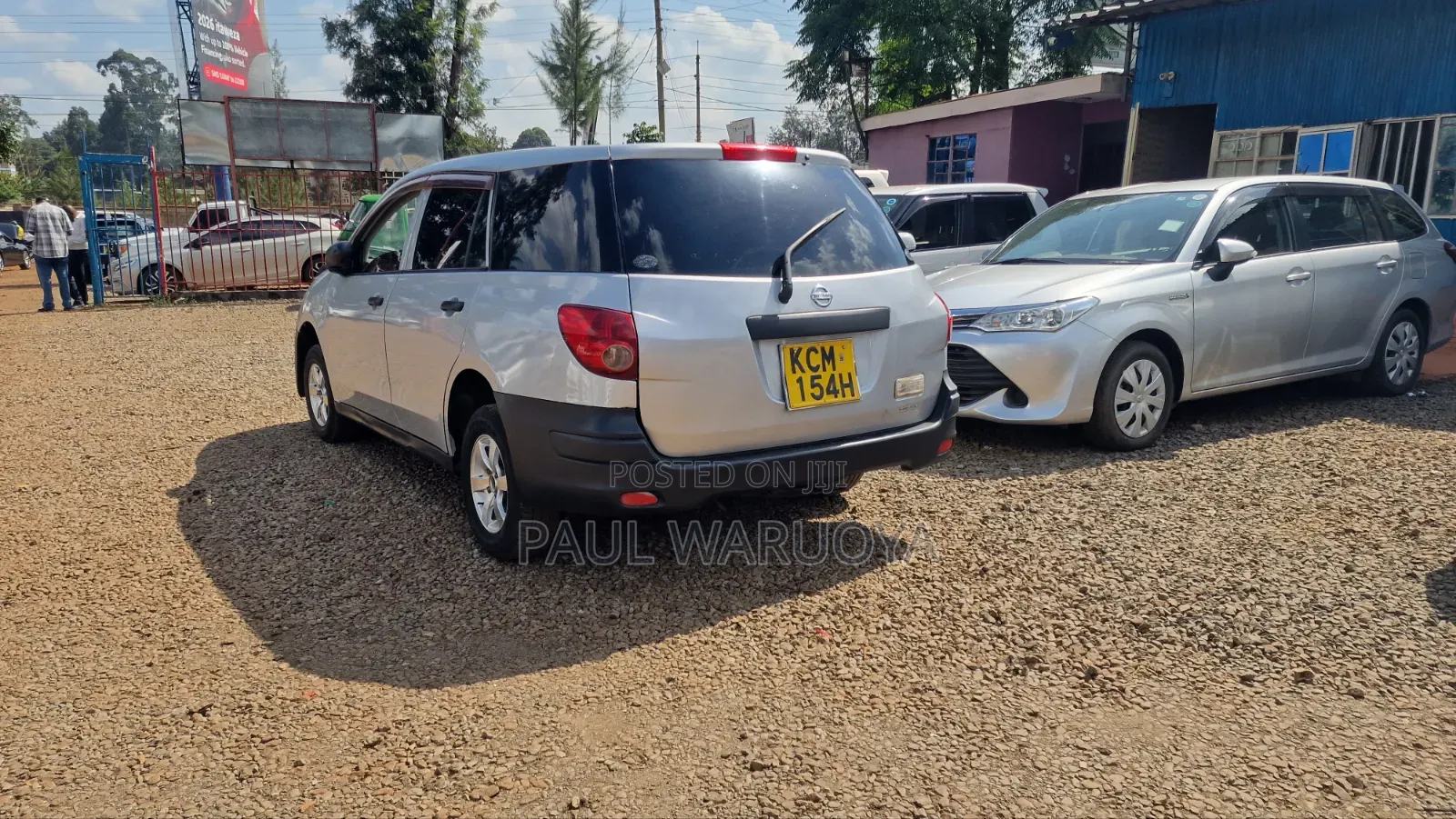 Nissan Advan 2010 Silver