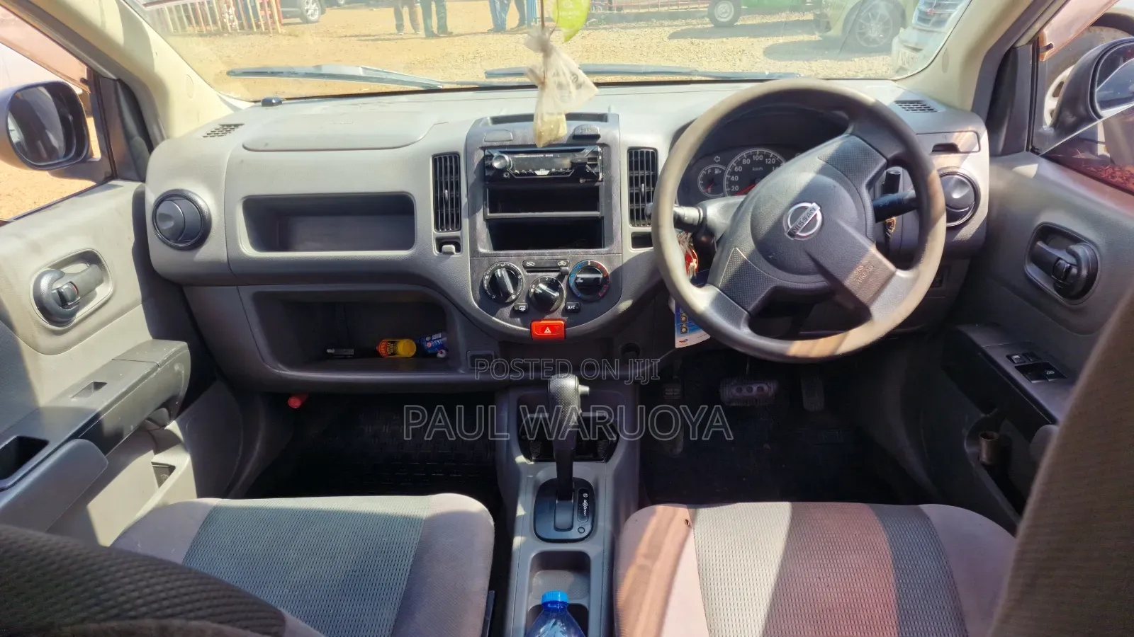 Nissan Advan 2010 Silver