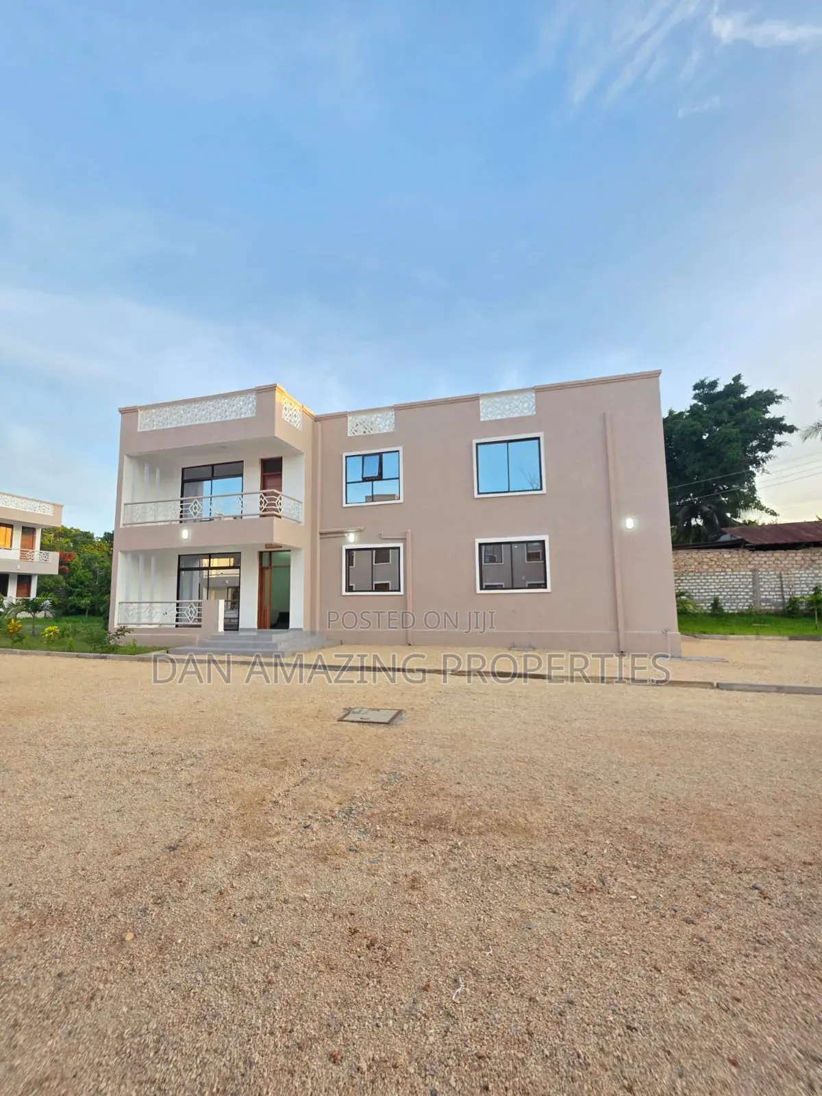 Furnished 4bdrm Villa in Diani 2Nd Row for sale