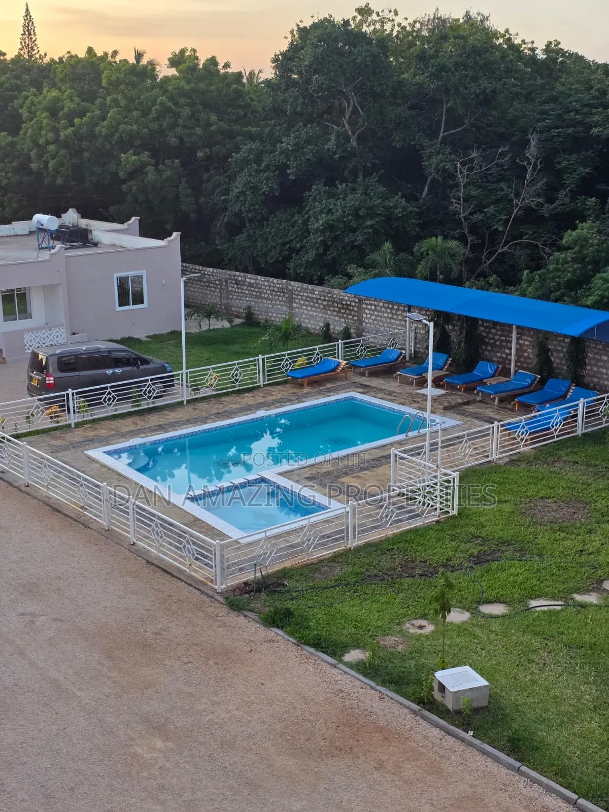 Furnished 4bdrm Villa in Diani 2Nd Row for sale