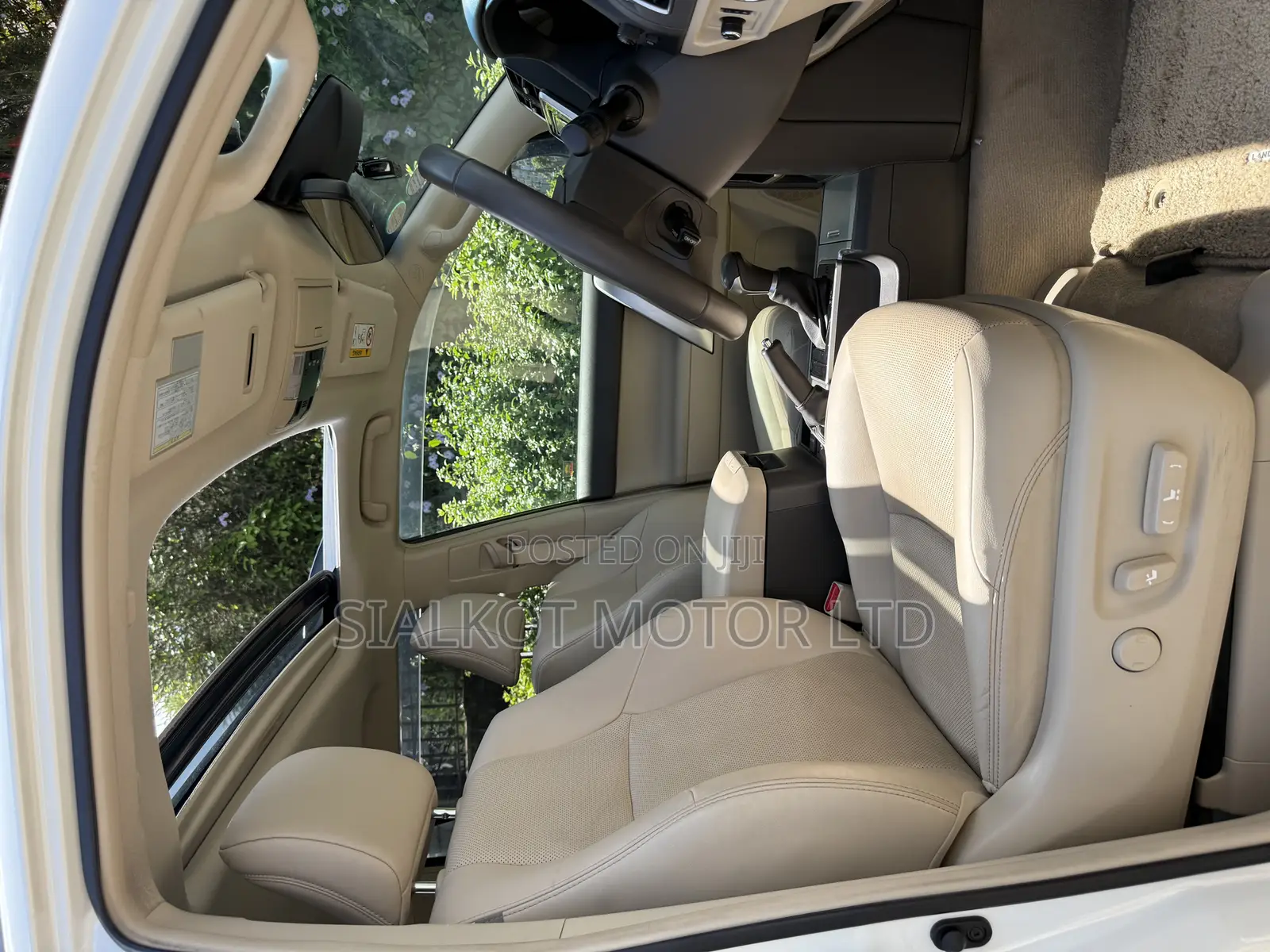 Toyota Land Cruiser Prado 2.7 2020 White