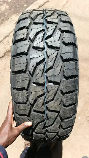 265/60r18 Royalblack