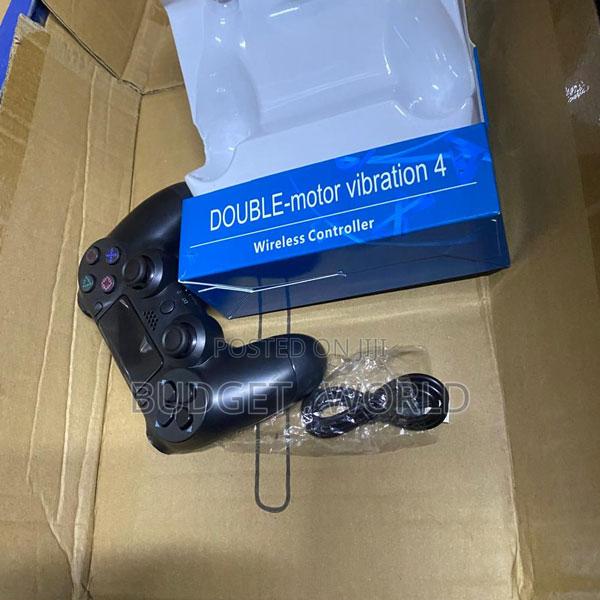 Wireless Ps4 Gamepad Controller With Smooth Connectivity and Dual Shoc