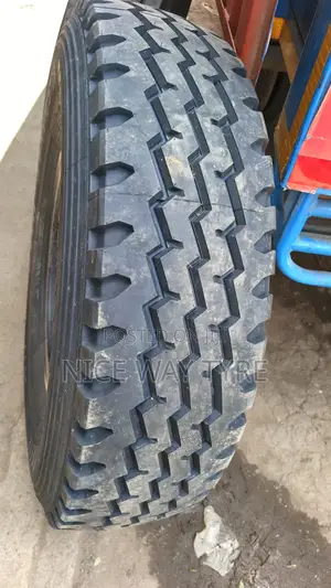 315/80r22.5 Lavingator