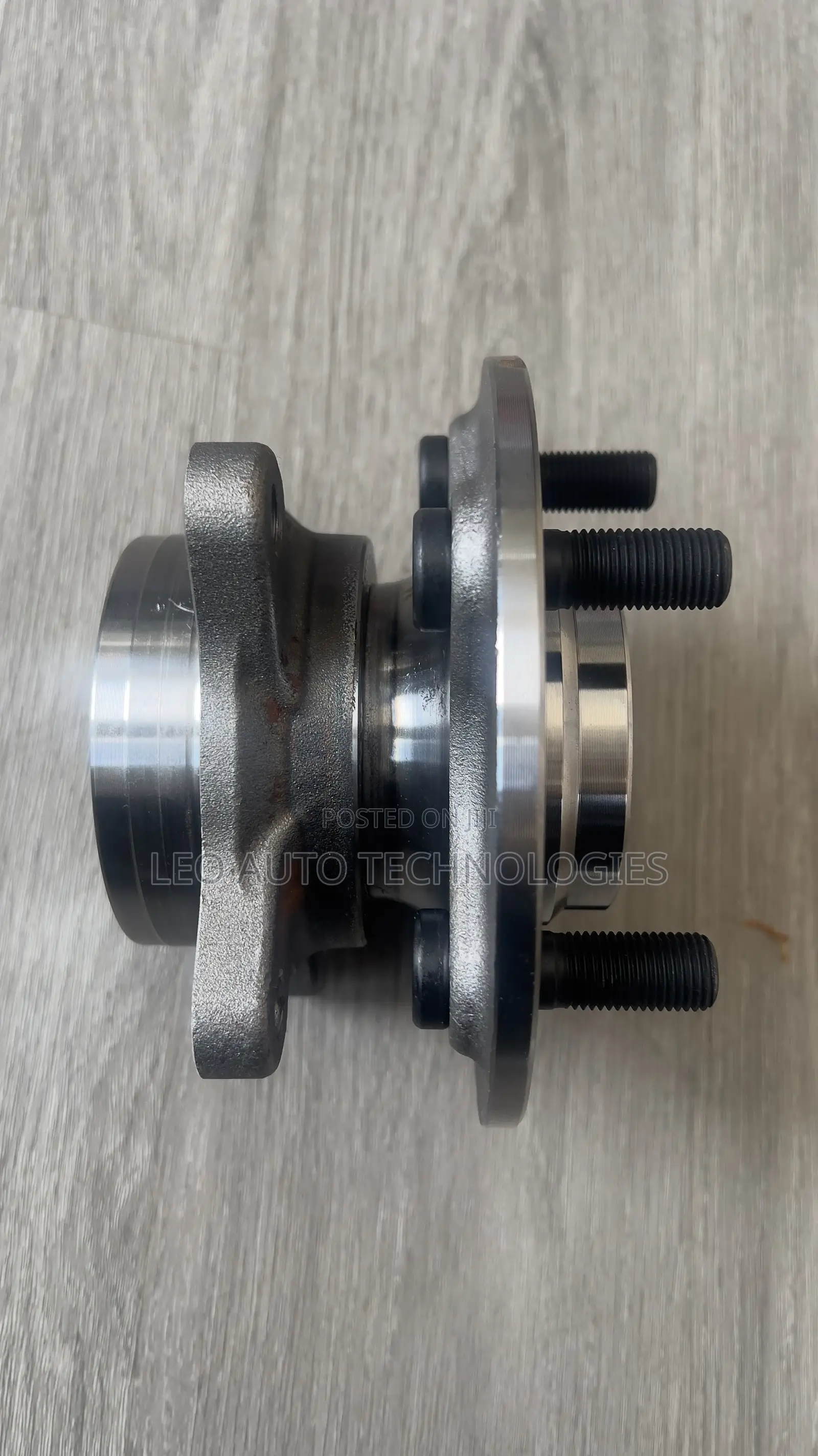 Front Wheel Hub for Land Rover Discovery Range Rover Sport
