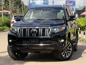 Toyota Land Cruiser Prado 2.7 2022 Black