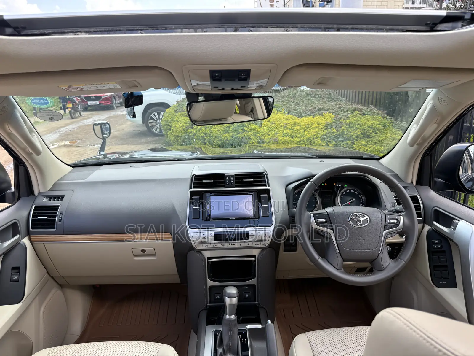 Toyota Land Cruiser Prado 2.7 2022 Black