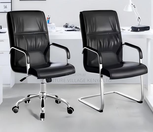 Swivel Leather Office Workstation Chair - thumbnail 9