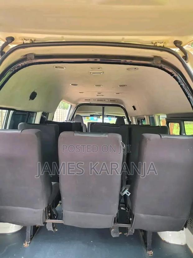 Toyota HiAce 2019 Orange - thumbnail 6