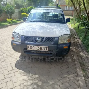 Nissan Hardbody 2002 White