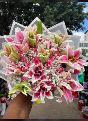 Flowers Bouquet Service