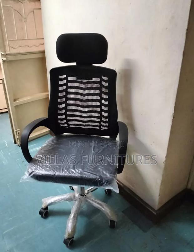 Office Adjustable Mid Back Headrest Chair