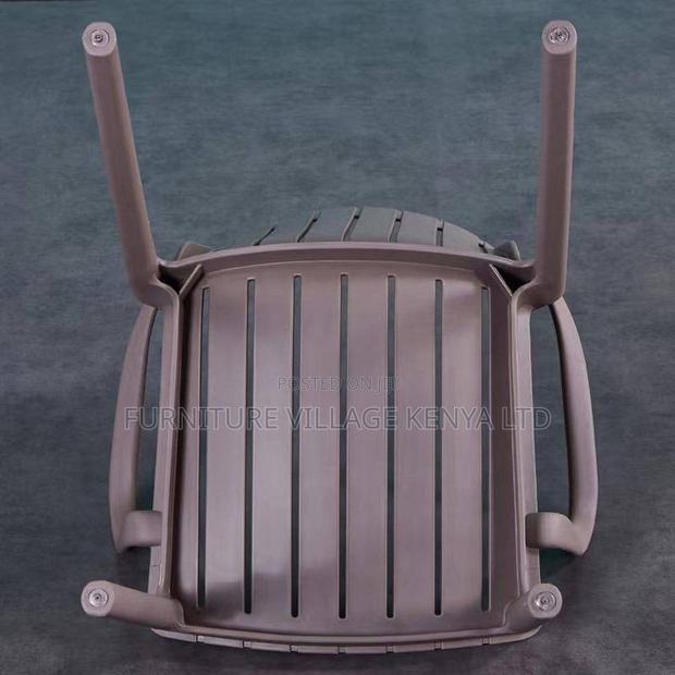 Imported Strong Plastic Home Dining Chair. - thumbnail 4