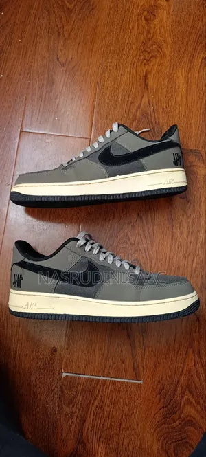 Nike Air Force 1 Gore-Tex Sneakers Olive Green
