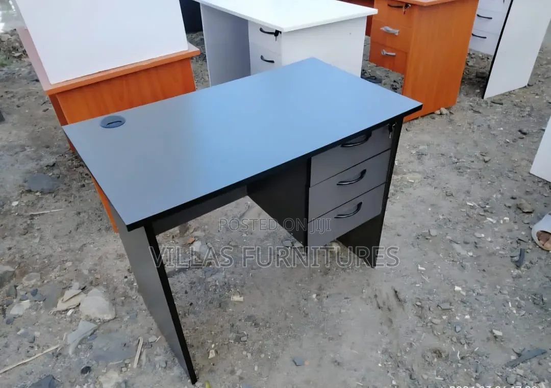 Efficient Office Desk