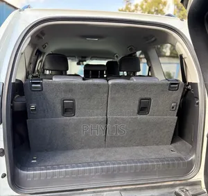 Toyota Land Cruiser Prado 2.7 2019 White