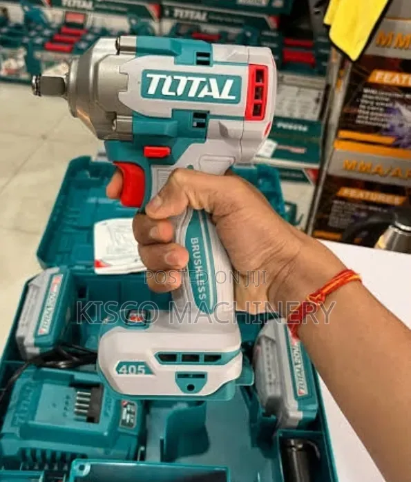 Total 20v Heavy Duty Cordless Wrench 405nm/Impact Wrench