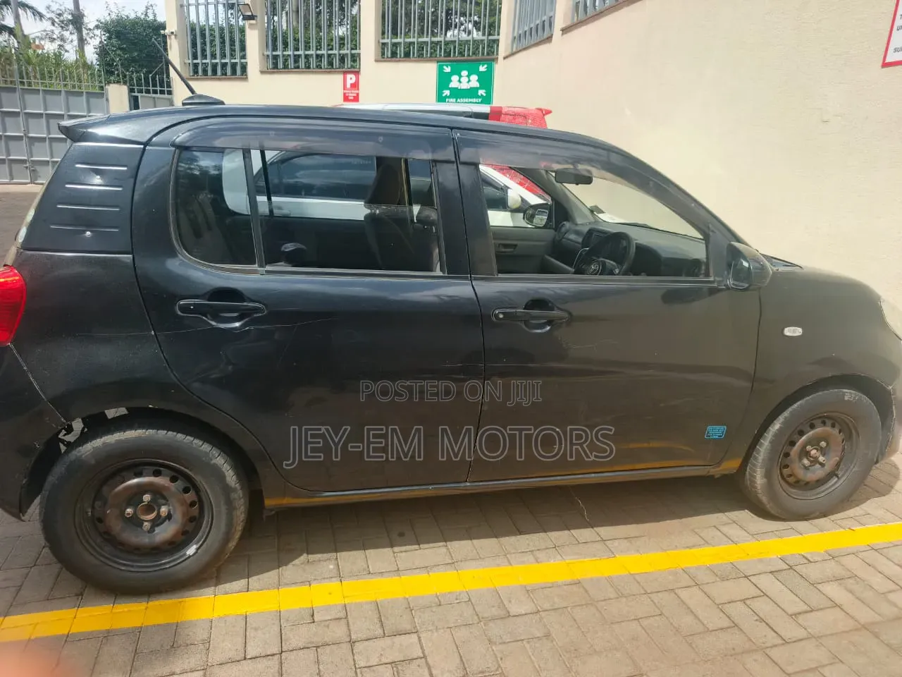 Toyota Passo 1.0 AWD 2017 Black