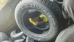 215/70r16 Maxtrek