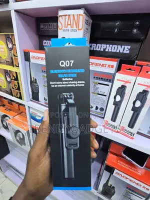 Bluetooth Selfie Stick With Remote Control Phone Stand