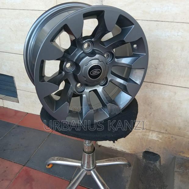 Land Rover Defender 110 Size 18 Rims