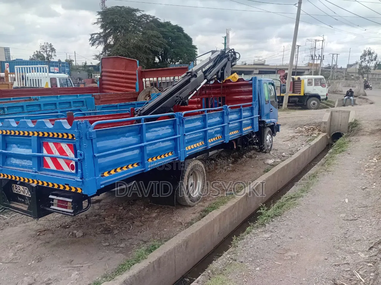 Hiab Crane Truck And Towing Services For Hire