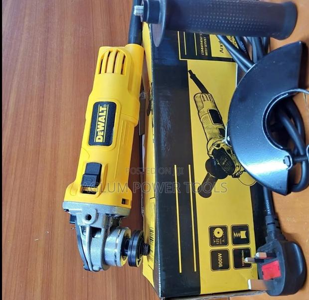 Dewalt Angle Grinder 4.5 Inches