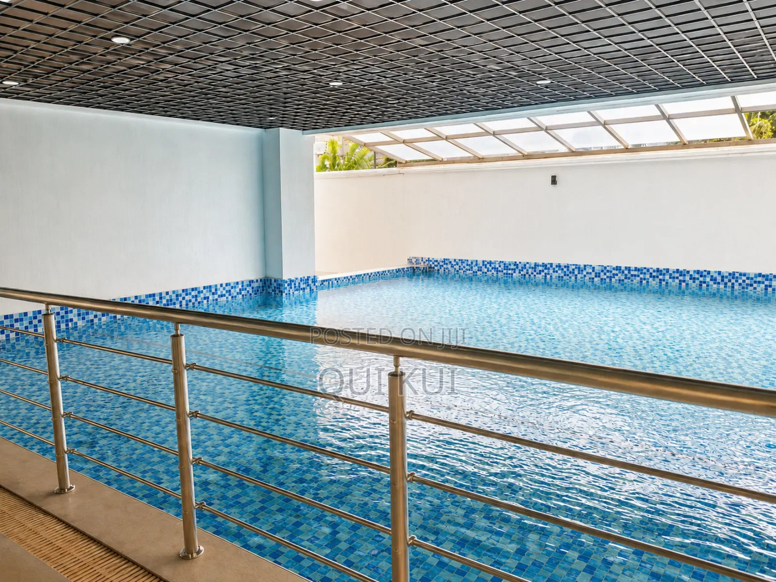 Studio Airbnb Apartment in Ruaka-Pool + Gym