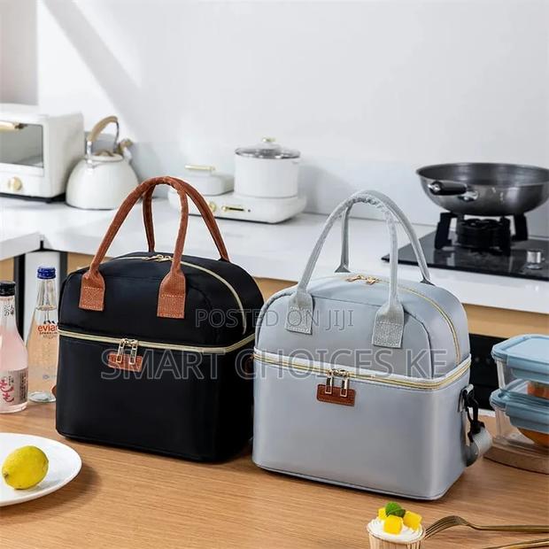 Double Layer Insulated Lunch Bag With Removable Strap - thumbnail 2