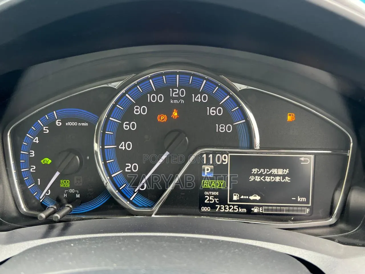Toyota Axio 2019 Silver