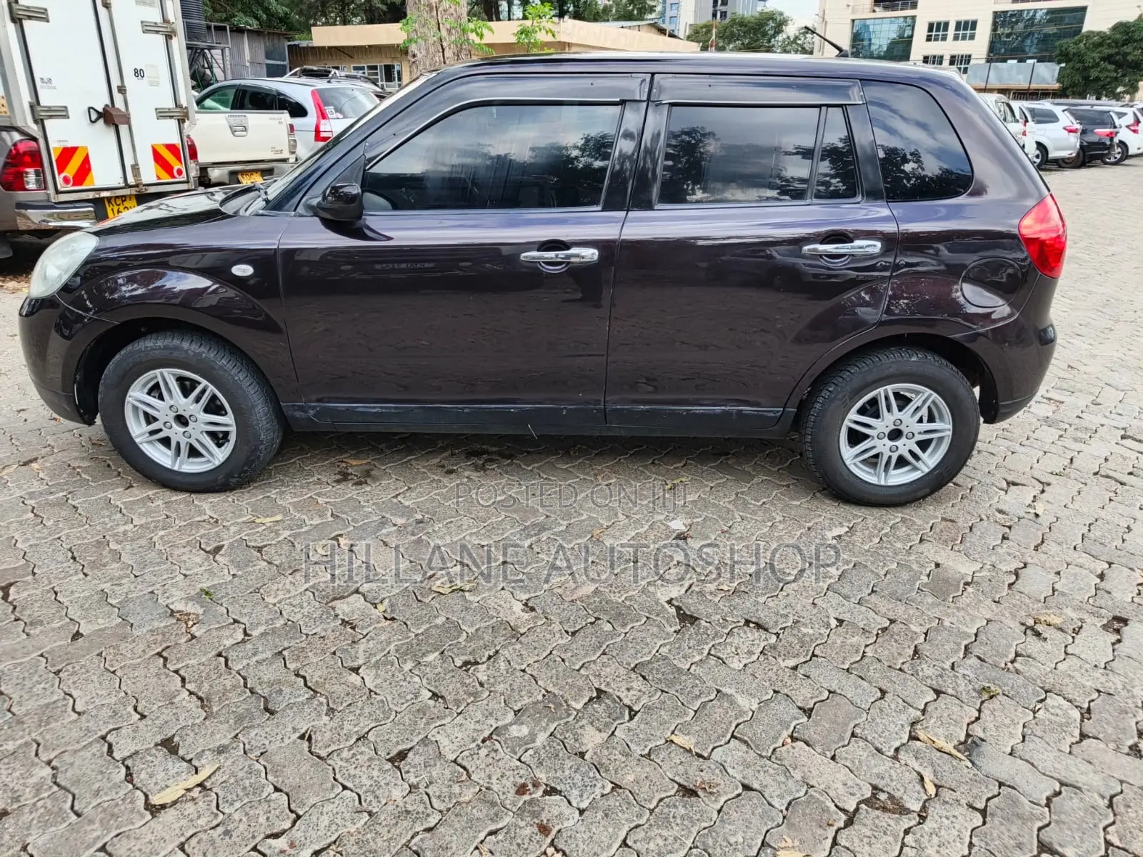 Mazda Verisa 2010 Brown