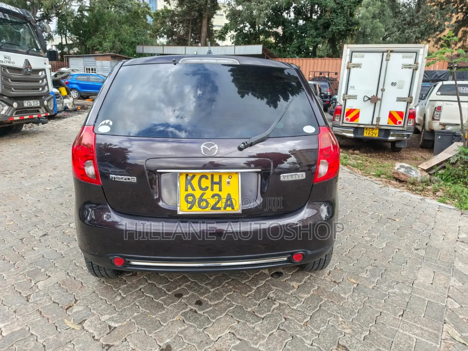 Mazda Verisa 2010 Brown