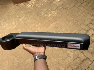 Landcruiser Armrests and Cupholders