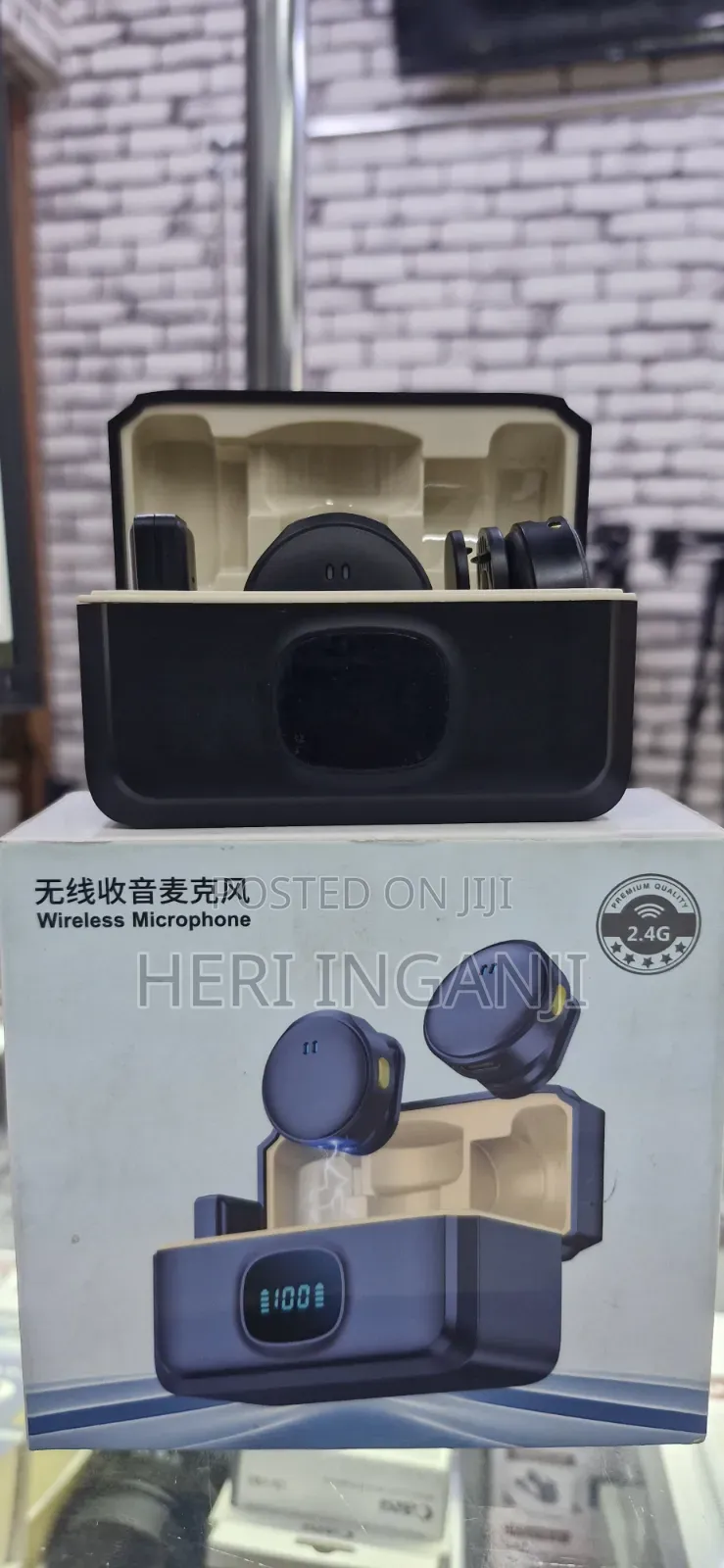 Q8 Wireless Microphone