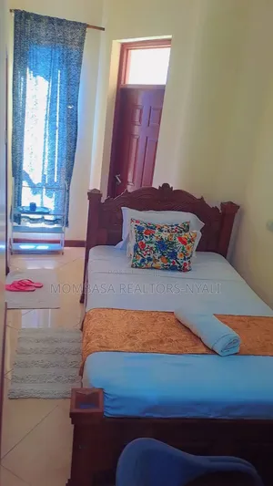 Furnished Airbnb Studio in Nyali With Pool and 3mns Walk to the Beach