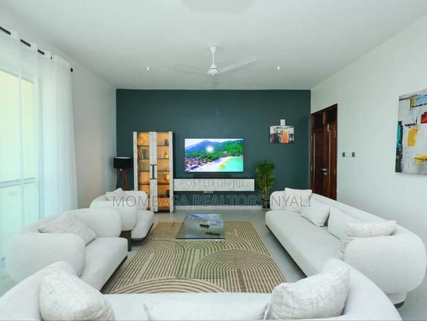 Sea View Upenthouse for Short Let Accomodation. - thumbnail 2