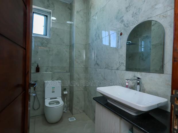 Sea View Upenthouse for Short Let Accomodation. - thumbnail 9