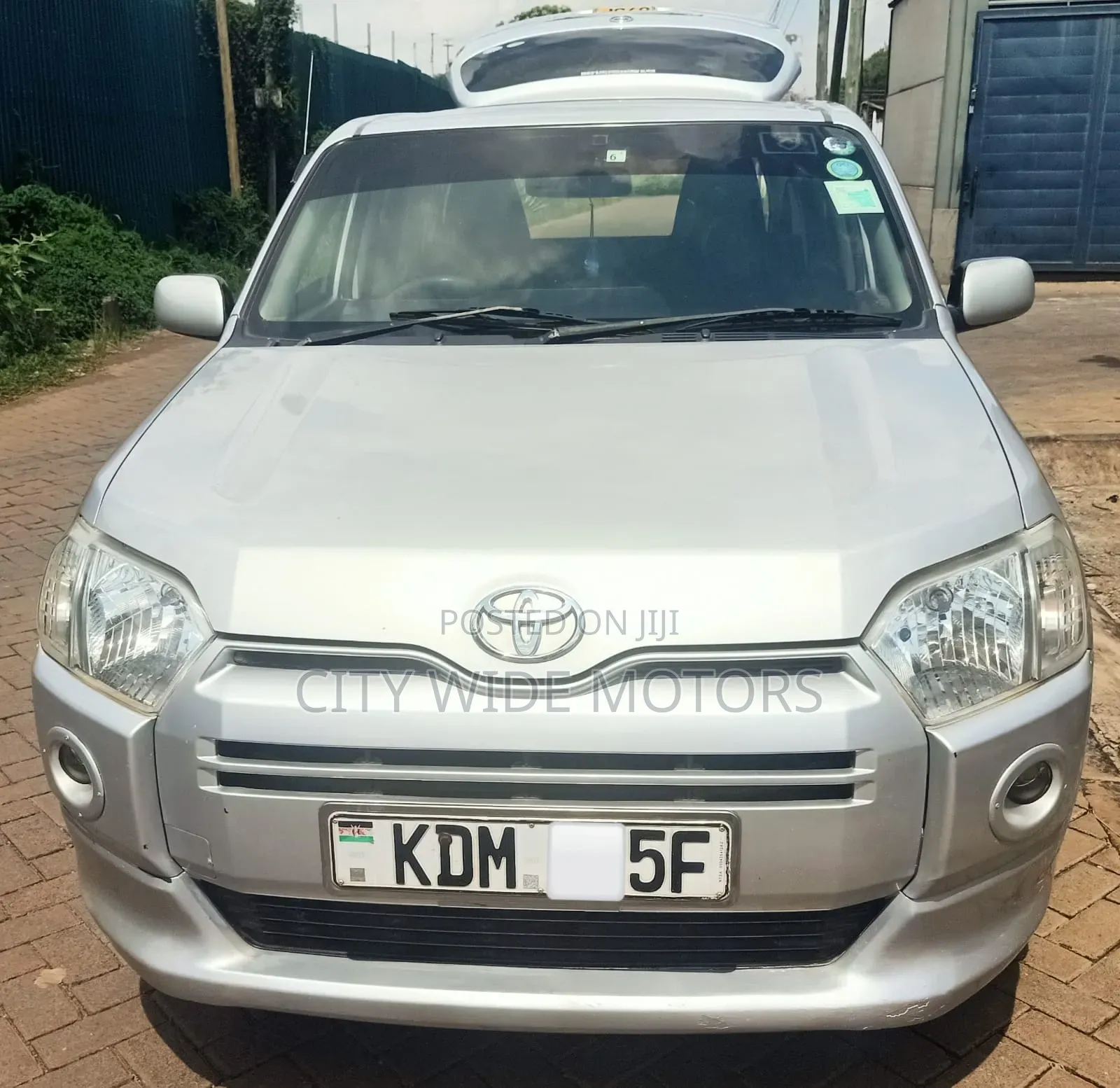 Toyota Succeed SV Premium 2016 Silver